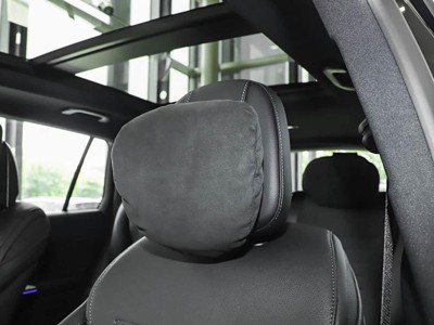 Primjena rotacijskih amortizera u automobilskim naslonima za glavu