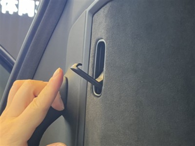 Primjena rotacijskih amortizera u unutrašnjim kukama vozila